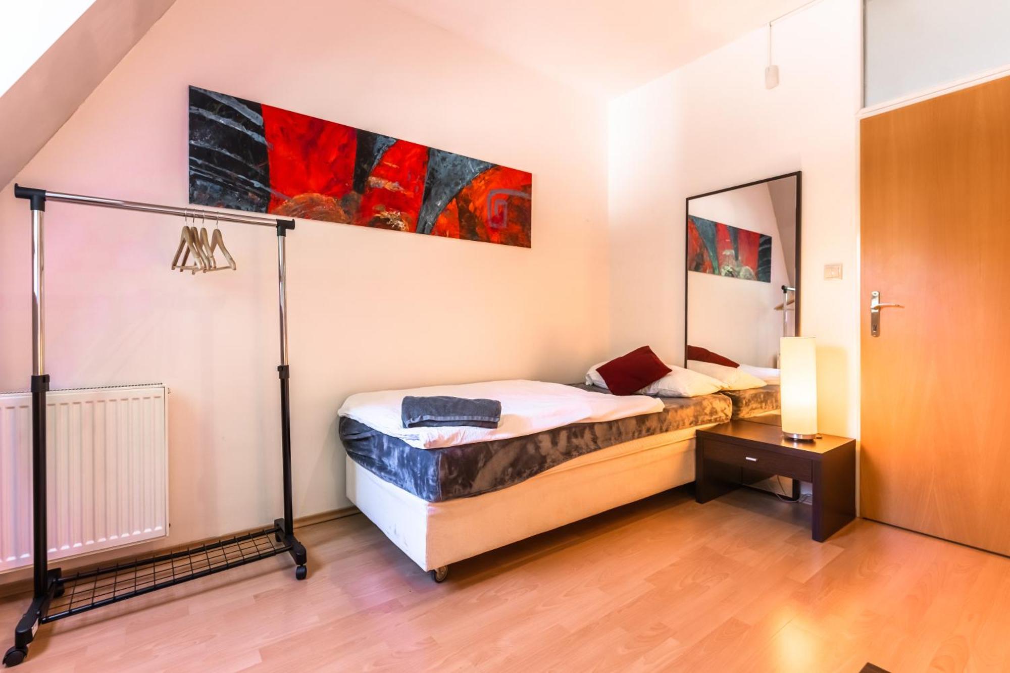 Lovely 4-Bedroom Flat In Historical Center With Stunning View Trenčín Eksteriør billede
